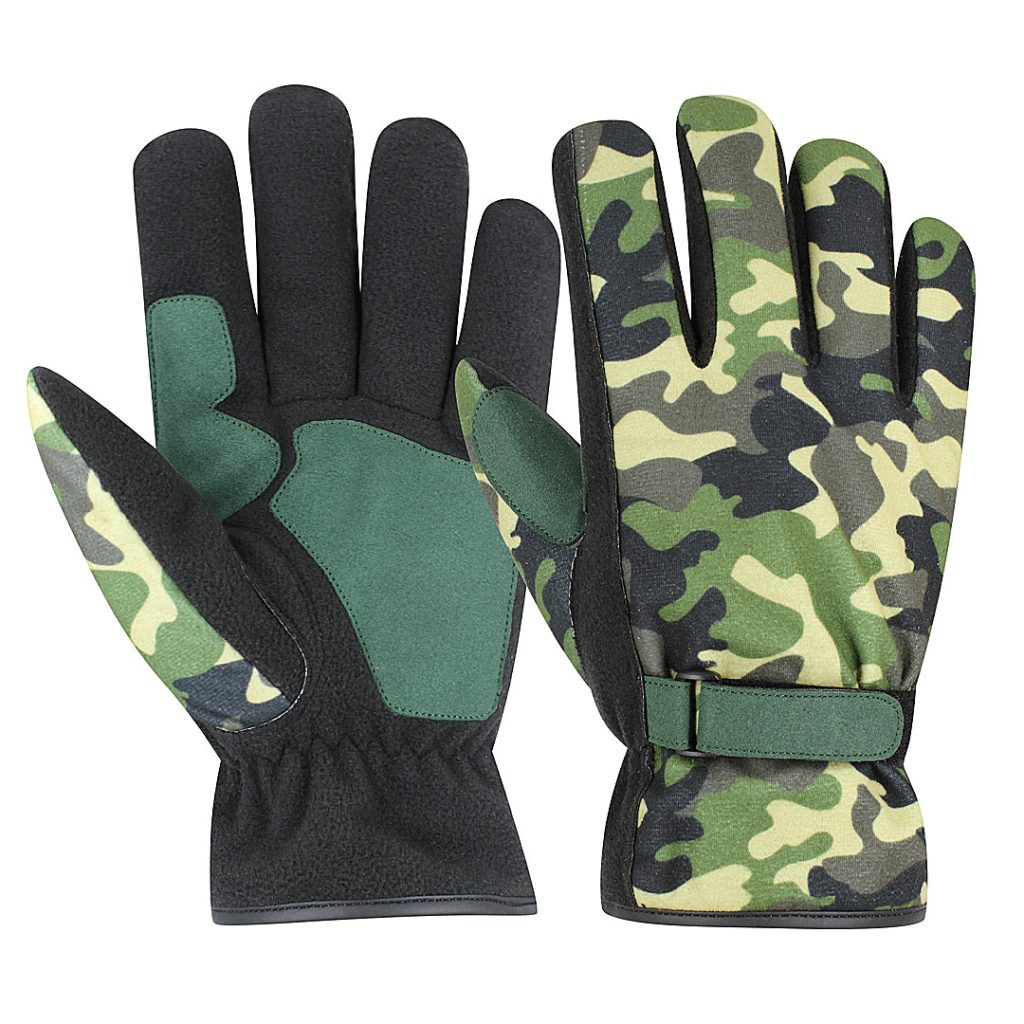 Camo Fleece Glove With Synthetic Leather Palm